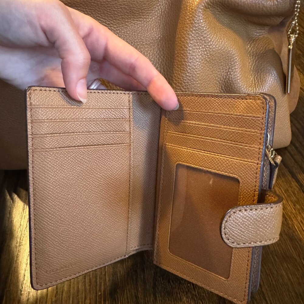 Coach Carriage Camel Leather & Suede Bag + Matching Wallet - Picture 8 of 12